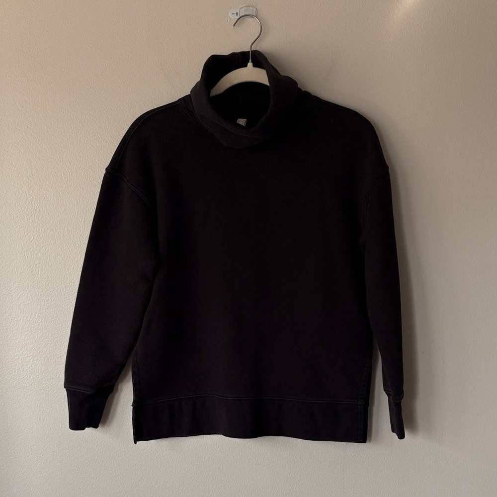 Athleta Women’s Black Turtleneck Long Sleeve Sweater